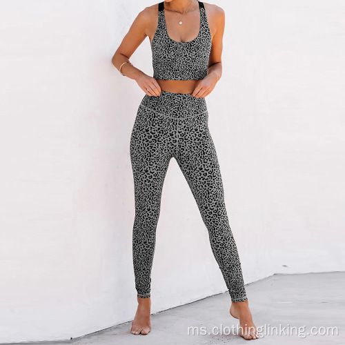 Pakaian sukan Athletic Leopard Print untuk wanita